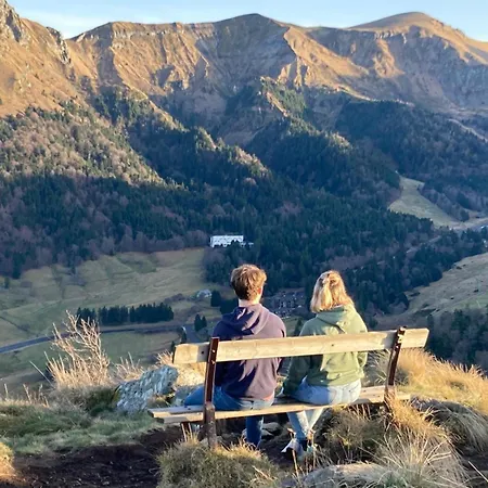 Le Progres Dorlotel 호텔 2*