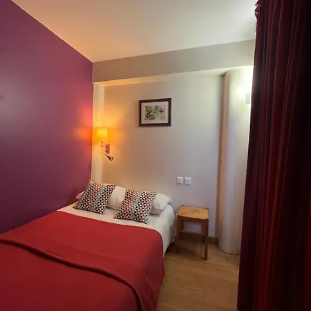 Le Progres Dorlotel Otel 2*