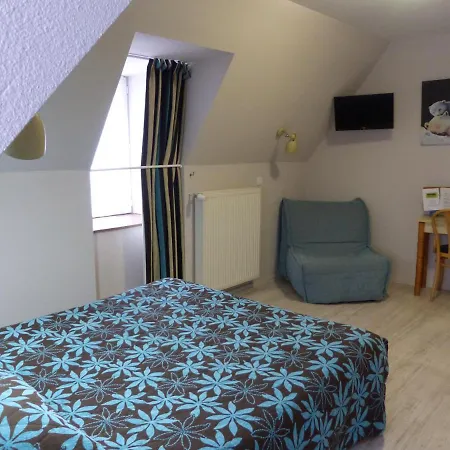 Le Progres Dorlotel Hotel