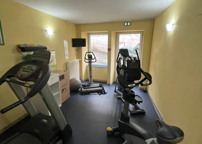 Le Progres Dorlotel Hotel