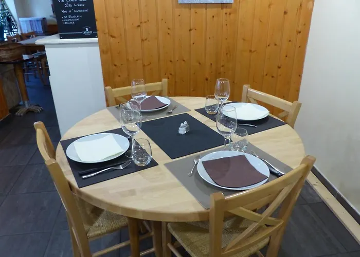 Le Progres Dorlotel 2*